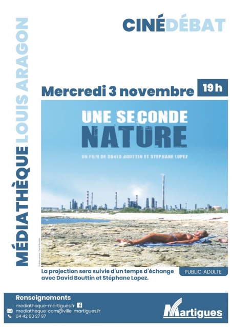 Affiche du film « Une seconde nature » Femme couché sur la plage, en fond les usines