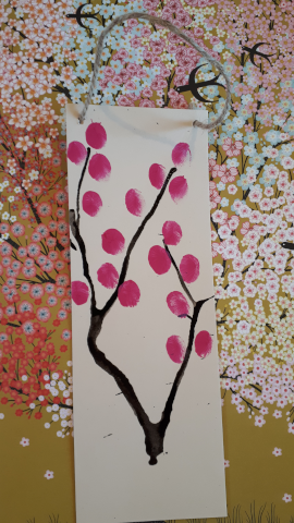 photographie d'un exemple de création de cerisier à l'encre de chine