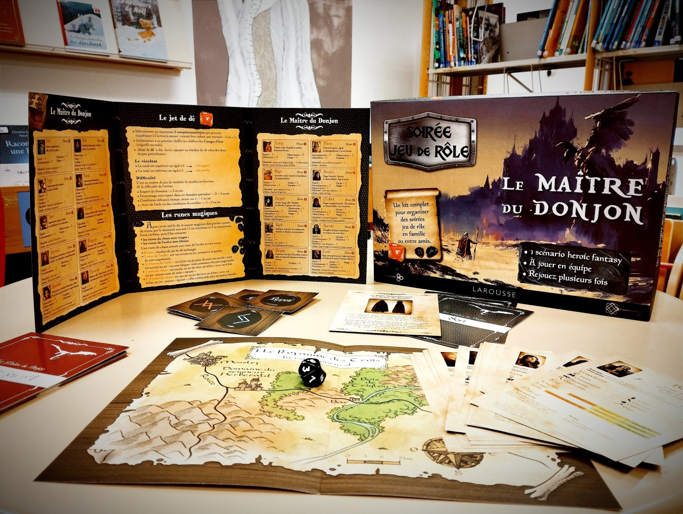 Boite de jeu le maitre de donjon ouverte