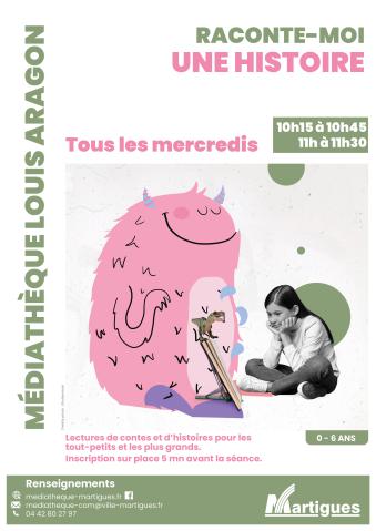 Jeune fille assise en tailleur devant un livre, un monstre rose dessiné le tient debout